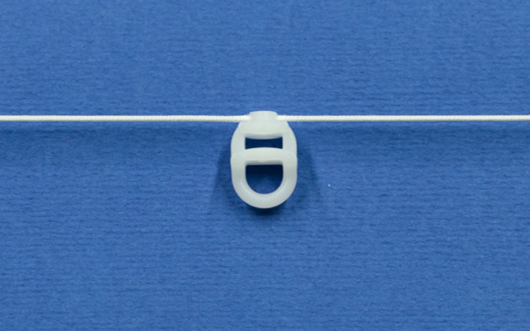 Шнур с бегунками для шины 4мм